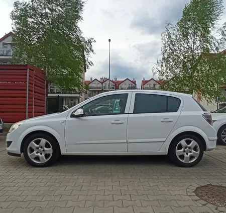 samochody osobowe Opel Astra cena 6000 przebieg: 269288, rok produkcji 2008 z Kraków